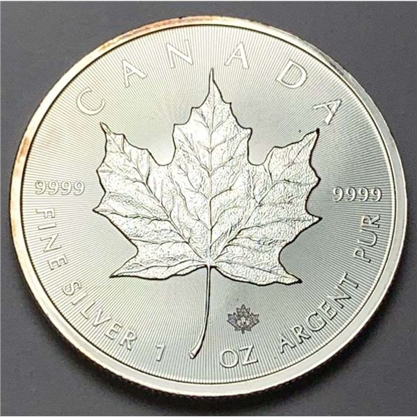 2016 Canada $5 Maple Leaf 1 ozt .9999 Silver
