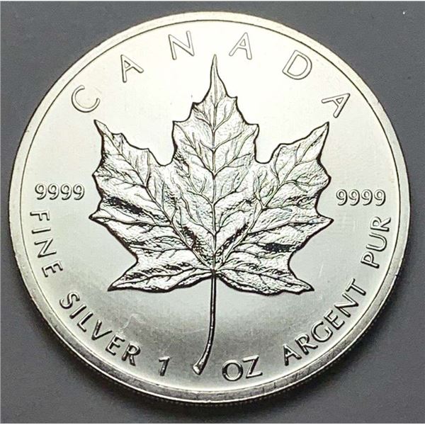 2012 Canada $5 Maple Leaf 1 ozt .9999 Silver