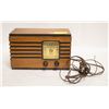 Image 1 : 1930S WOODEN PHILCO TUBE RADIO WORKS