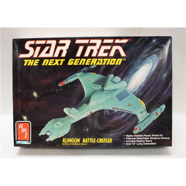 VINTAGE STAR-TREK BATTLE CRUISER MODEL KIT