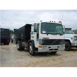 1992 VOLVO S/A DUMP