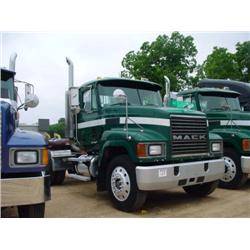 2000 MACK CH613 T/A TRUCK TRACTOR