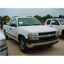 2000 CHEVROLET 1500 4X4 PICKUP