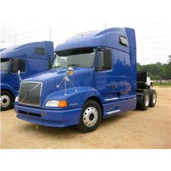2000 VOLVO VNL 660 T/A TRUCK TRACTOR