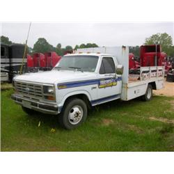 1982 FORD F350 FLATBED TRUCK
