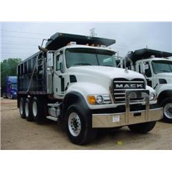 2005 MACK GRANITE CV713 TRI-AXLE DUMP