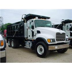 2005 MACK CV713 GRANITE T/A DUMP