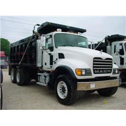2005 MACK CV713 GRANITE T/A DUMP