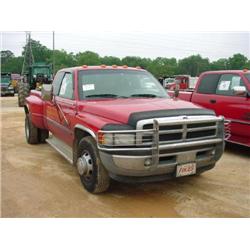 2000 DODGE 3500 DUALLY