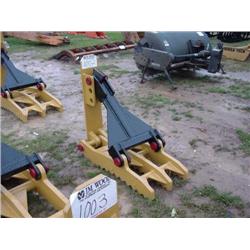 UNUSED EXCAVATOR THUMB 36" (HEAVY DUTY) FITS 20-30
