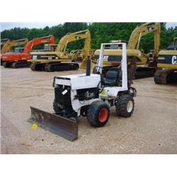 BOBCAT T136 TRENCHER