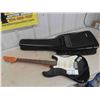 Image 1 : Jay Turser Electric Guitar with Case