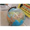 Image 4 : Light Up World Globe