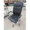 Image 1 : Swivel Adjustable Office Chair