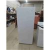 Image 1 : Frigidaire Upright Deep Freeze - Scratch/ Dent in Last Picture  28" x 29" x 67"