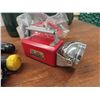 Image 4 : Camping Cooler, 14 Flashlights - Modern + Vintage