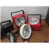 Image 7 : Camping Cooler, 14 Flashlights - Modern + Vintage