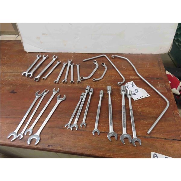 Craftsman Professional Wrenches (25) , Flare Nut, Open + Box End, Sockets, 