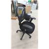 Image 2 : Office Swivel Chair