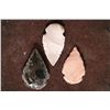 Image 1 : 3 ARROWHEADS EACH IS APPROX. 1 3/4" IN LENGTH