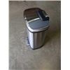 Image 3 : BRAND NEW SEALED STAINLESS SOFT CLOSE TRASH CAN, 50 LITRE, 13 GAL, REMOVABLE LINER