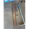 Image 2 : 2 REBAR BENDERS 5FT EACH, AND WACKER NEUSON REBAR TYING TOOL