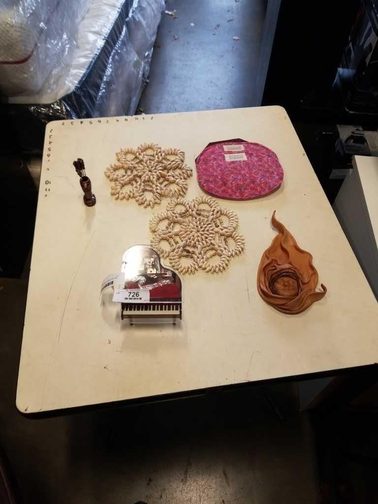 VINTAGE PIANO MUSICAL JEWELLERY BOX, SHELL HOT PADS, SIGNED LEATHER ...