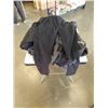 Image 2 : 7 PIECES OF AS NEW MEN'S MEDIUM WINTER CLOTHING 3 SWEATPANTS 1 JACKETS AND 3 HOODIES