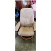 Image 2 : BROWN LEATHER SWIVEL RECLINER CHAIR W/ TRAY