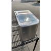 Image 1 : INSIGNIA 26LB PORTABLE ICE MAKER TESTED AND WORKING - RETAIL $199