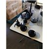 Image 8 : NINJA FOODI DIGITAL BLENDER AND PROCESSOR SYSTEM WITH 4 CUPS AND ACCESSORIES TESTED AND WORKING