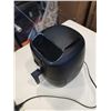 Image 3 : BELLA PRO SERIES TOUCHSCREEN 4QT AIR FRYER TESTED AND WORKING - RETAIL $179