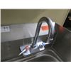 Image 5 : Atlanta Culinary Equipment Wall-Mount Sink w/ Attached Paper Towel & Soap Dispenser