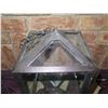 Image 7 : Metal Hanging Lantern 9"x9"x14" (no key)