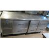 Image 1 : Randell 9225-32-7 Refrigerated Side-Mount Counter/Work Top (gets cold)