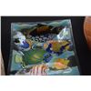 Image 2 : PEGGY KARR FUSED GLASS TROPICAL FISH SQUARE PLATE (DOES NOT INCLUDE STAND)