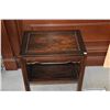 Image 3 : VINTAGE CHINESE HARDWOOD SIDE TABLE W/1 SHELF