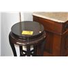 Image 1 : ROUND WOOD SIDE TABLE/STAND (29")