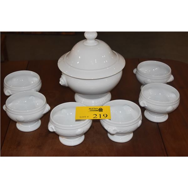 FRENCH COVERED TUREEN W/SERVING BOWLS (7 PCS)