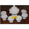 Image 1 : FRENCH COVERED TUREEN W/SERVING BOWLS (7 PCS)