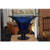 Image 2 : BLUE GLASS PEDESTAL VASE (10" X 13")
