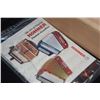 Image 5 : HOHNER ERICA ACCORDION W/STRAPS & MUSIC BOOKS