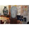 Image 6 : THAI CAST BUDDHA HEAD ON DISPLAY STAND (22")