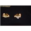 Image 2 : 14K PEARL EAR CLIPS W/MING'S BOX
