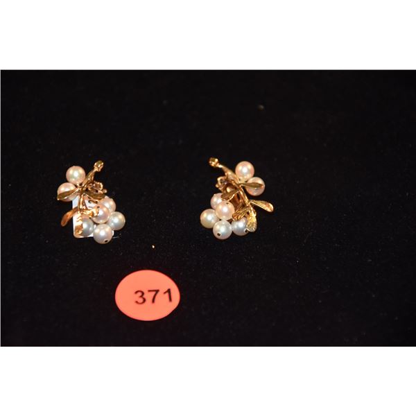 14K AKOYA PEARL EAR CLIPS