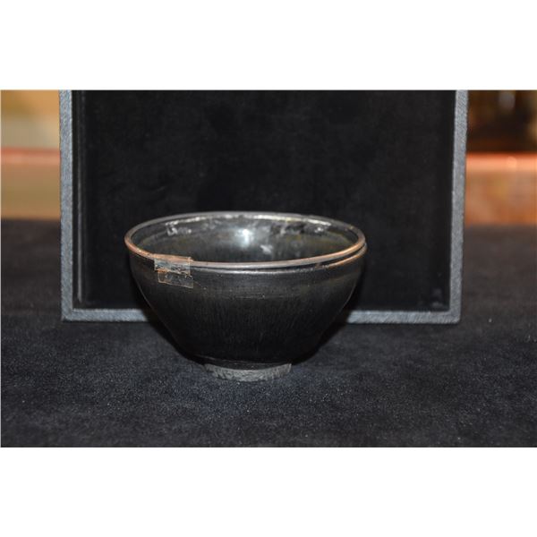 TENMOKU GLAZE STONEWARE TEA BOWL W/METAL LIP (4 3/8 ) (DOES NOT INCLUDE STAND)