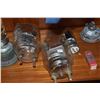 Image 3 : MIXED LOT: ELECTRIAL TUBES, CERAMIC INSULATOR, OIL LAMP LANTERN, ETC. (8 PCS)