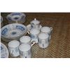 Image 9 : COALPORT CHINA, REVELRY-BLUE PATTERN (56 PCS)