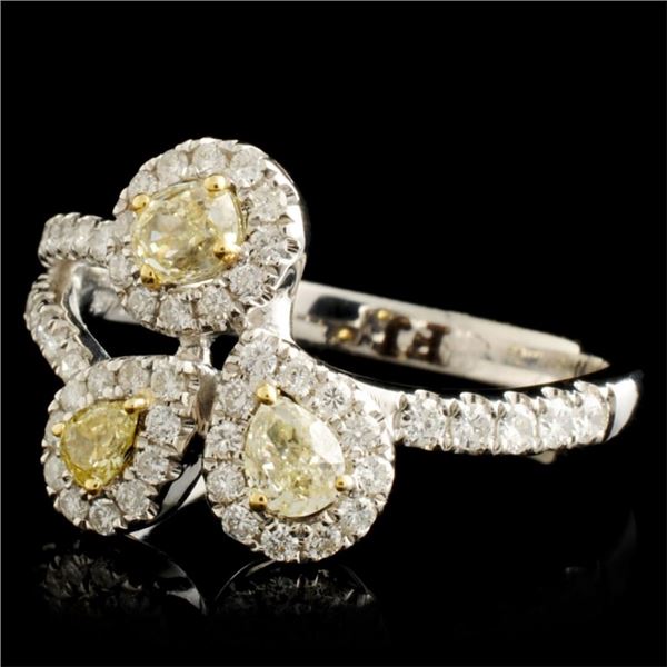 0.81ctw Fancy Diamond Ring in 18K Gold