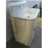 Image 6 : Build In Cast iron Sink with Wooden Cupboard